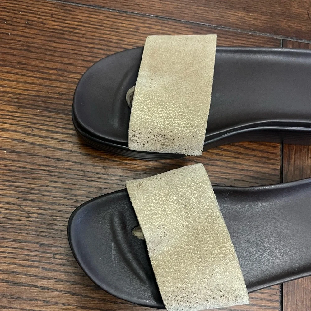 Donald J. Pliner Fiji slide sandal in Bronze‎ Metallic Size: 5.5 NEW